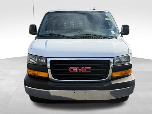 2023 Gmc Savana 2500 Cargo photo 2