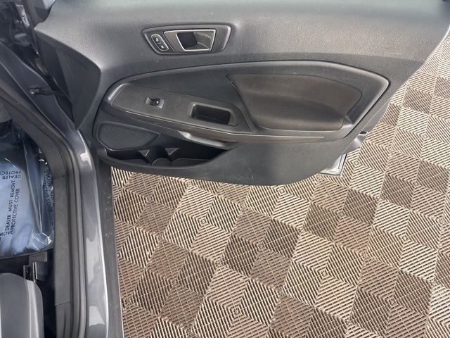 2020 Ford EcoSport SE photo 9