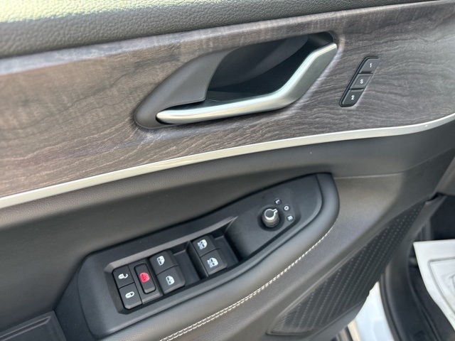 2023 Jeep Grand Cherokee Limited photo 21