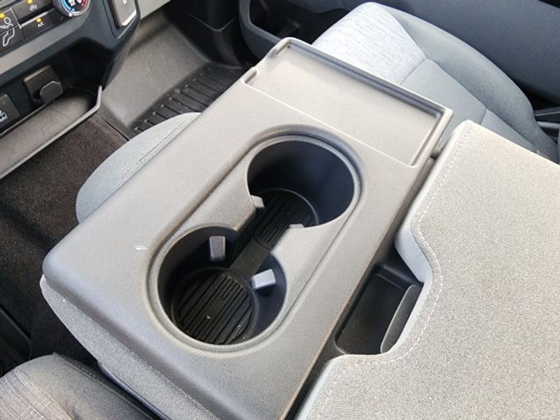 2022 Ford F-150 XLT photo 21