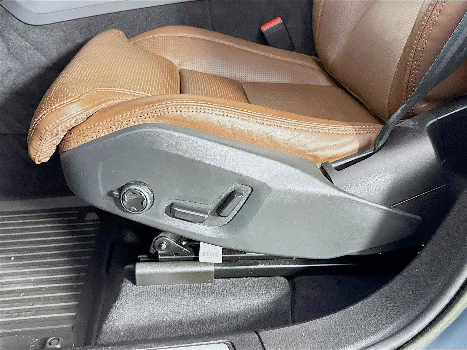 2023 Volvo XC60 Ultimate photo 20