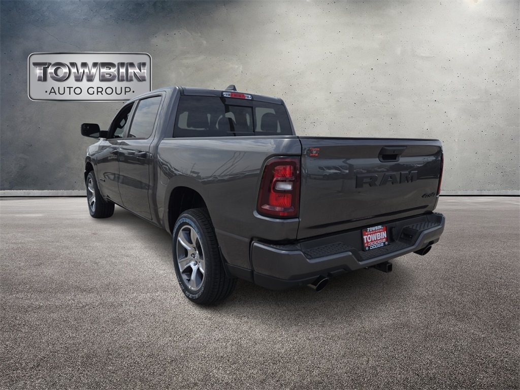 2025 Ram 1500 Tradesman photo 4
