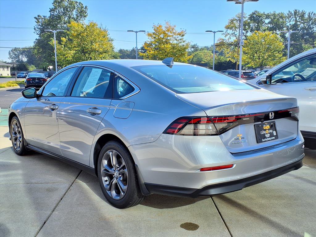 2023 Honda Accord 1.5T EX photo 9