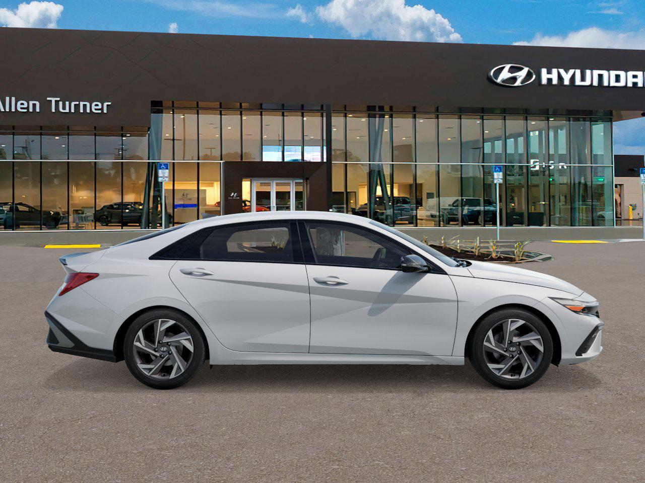 2025 Hyundai Elantra SEL Sport photo 5
