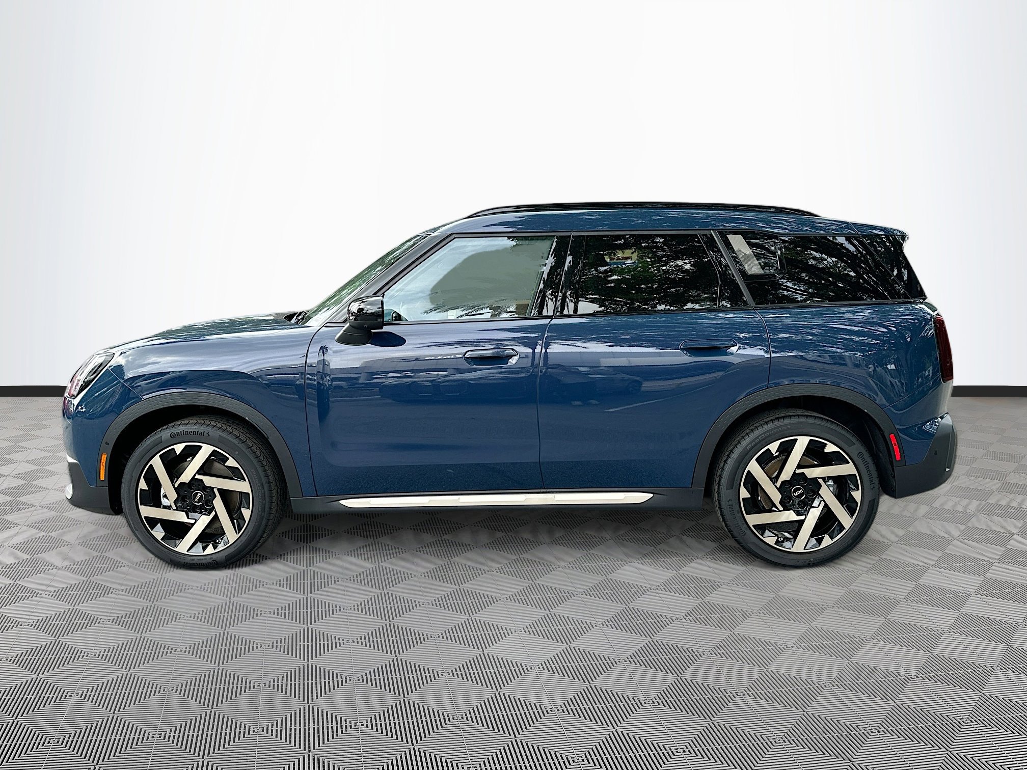 2025 Mini Countryman S ALL4 Iconic photo 4