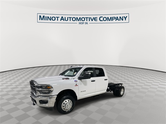 2025 Ram 3500 Tradesman photo 4