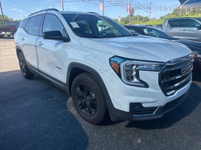 2023 GMC Terrain AT4