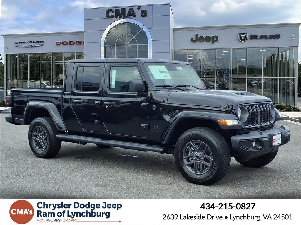 2025 Jeep Gladiator Sport S's photo