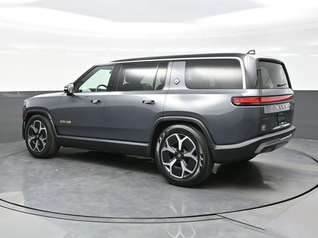 2023 Rivian R1S Adventure photo 3