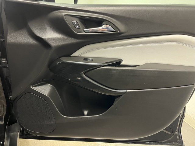 2025 Chevrolet Trax LT photo 25