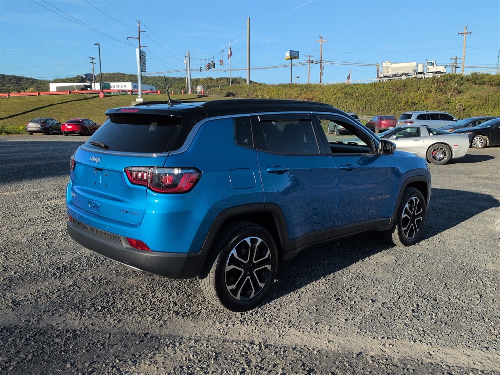2023 Jeep Compass Limited photo 3