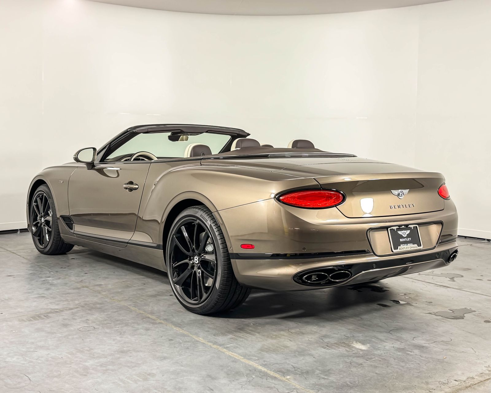 2024 Bentley Continental GTC photo 3