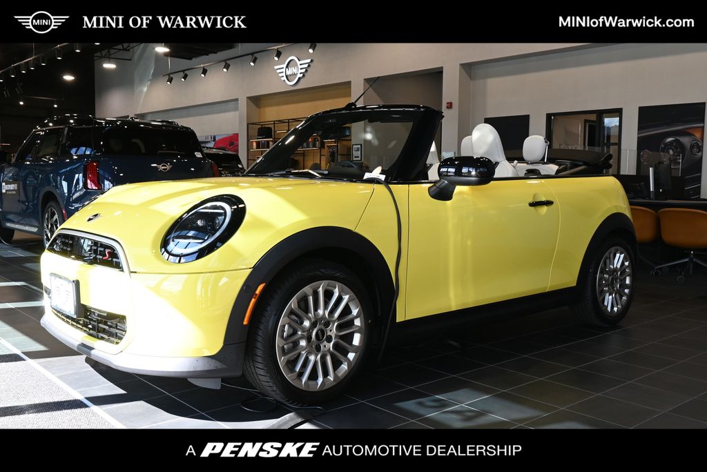 2026 MINI Convertible S's photo