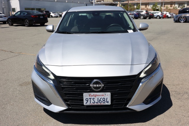 2023 Nissan Altima 2.5 SV photo 7