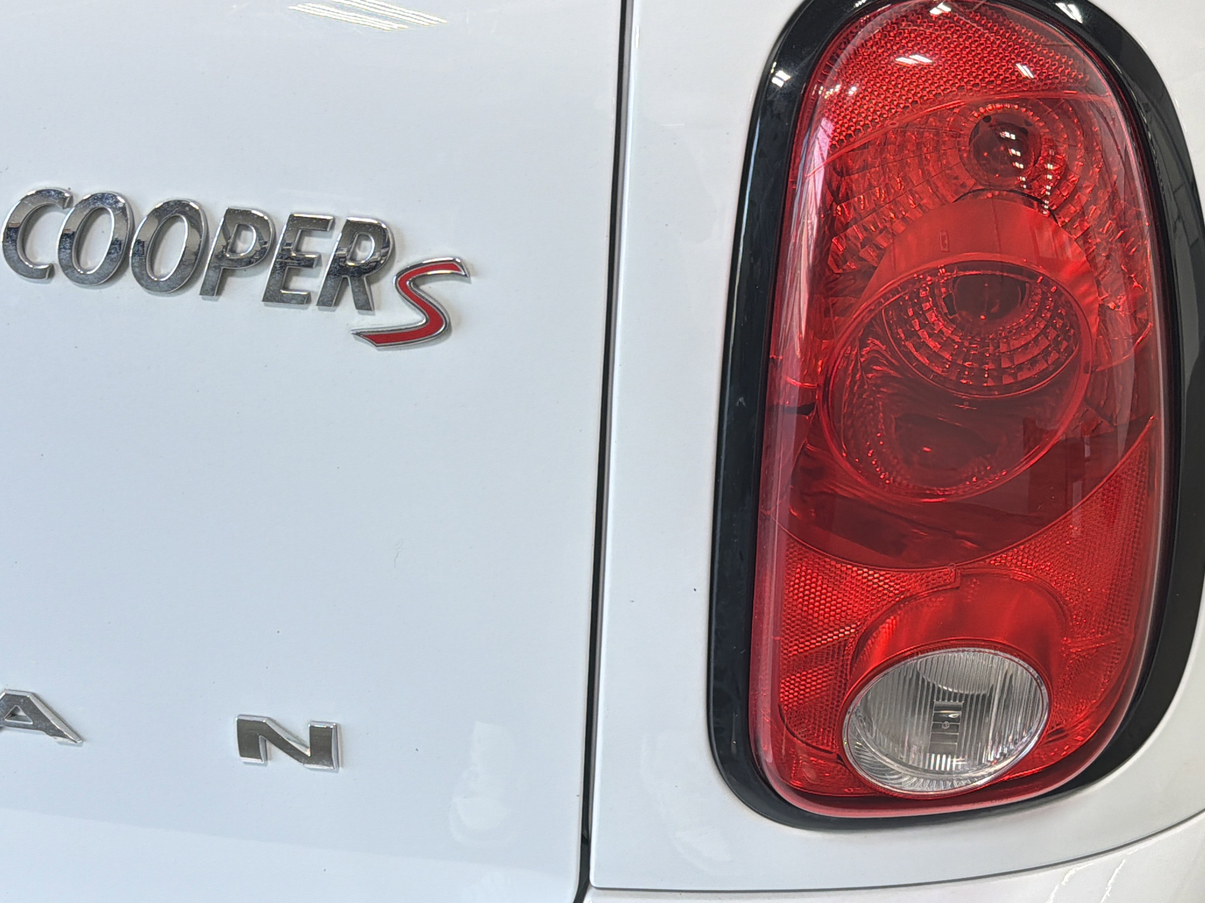 2016 Mini Countryman S ALL4 photo 10