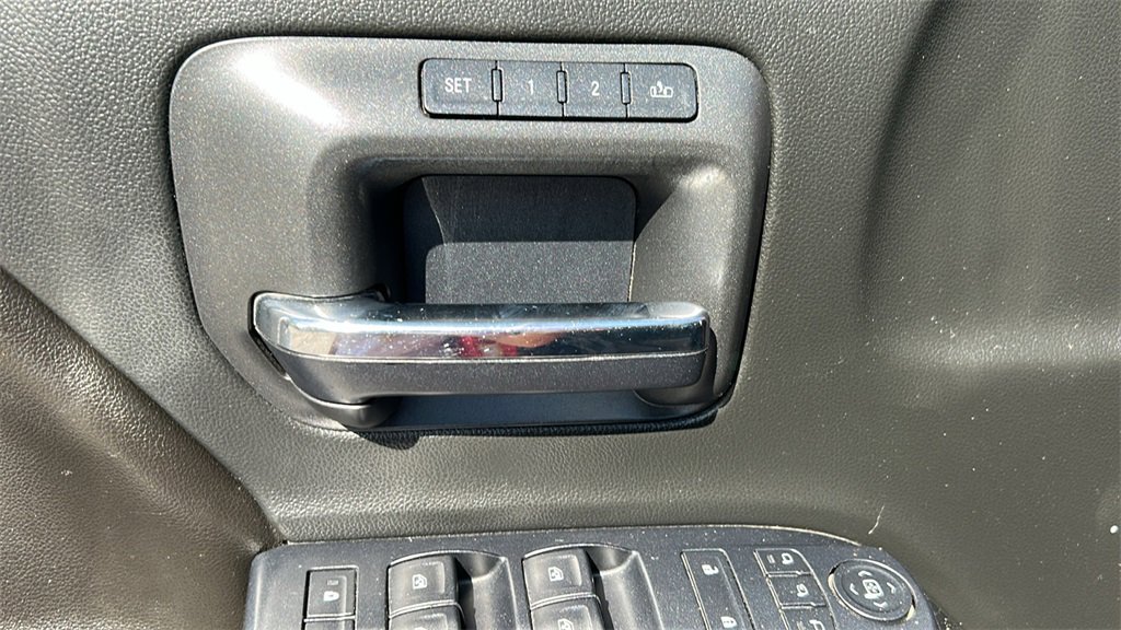 2016 Chevrolet Silverado 1500 LTZ photo 14