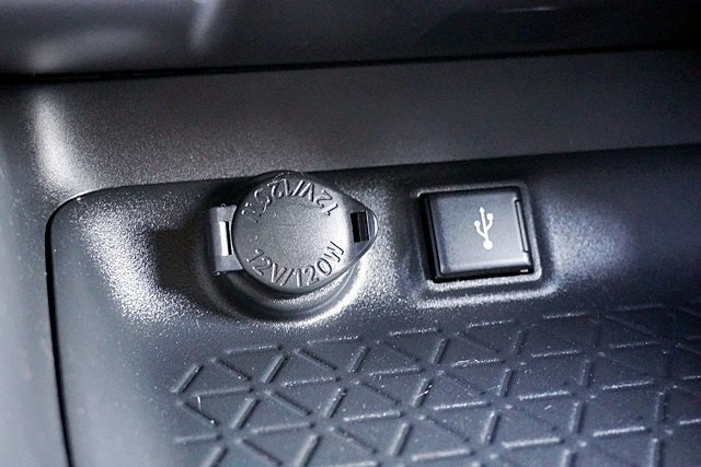 2022 Toyota RAV4 LE photo 28