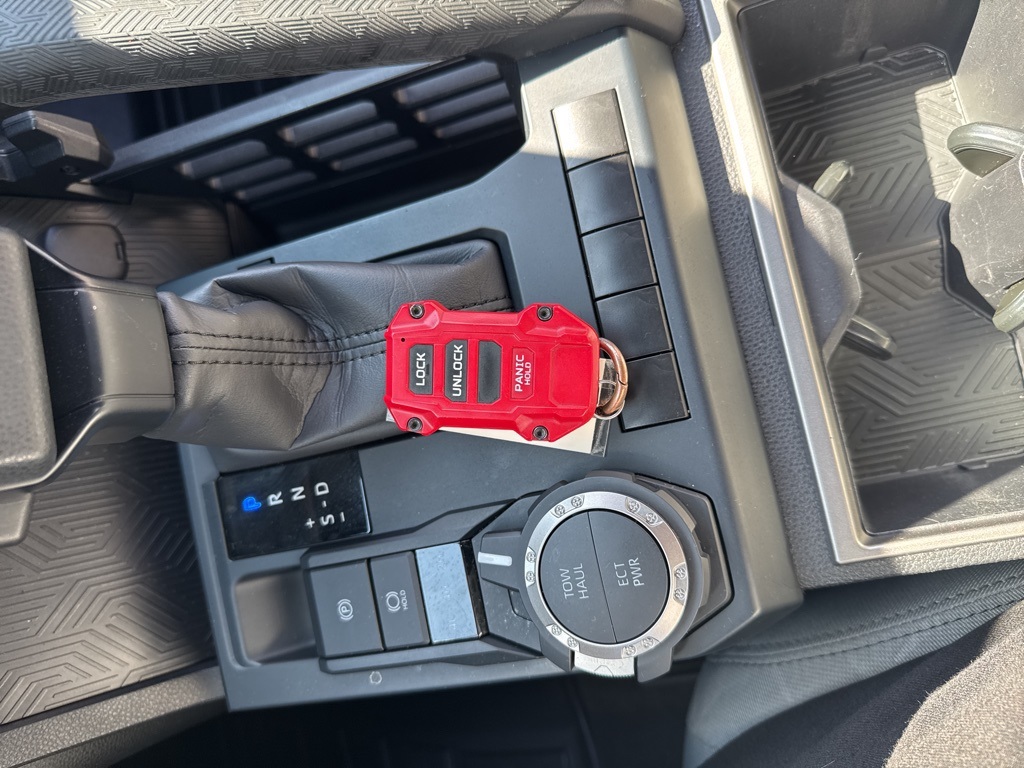2024 Toyota Tacoma SR5 photo 30