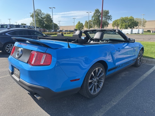 2011 Ford Mustang GT Premium photo 3