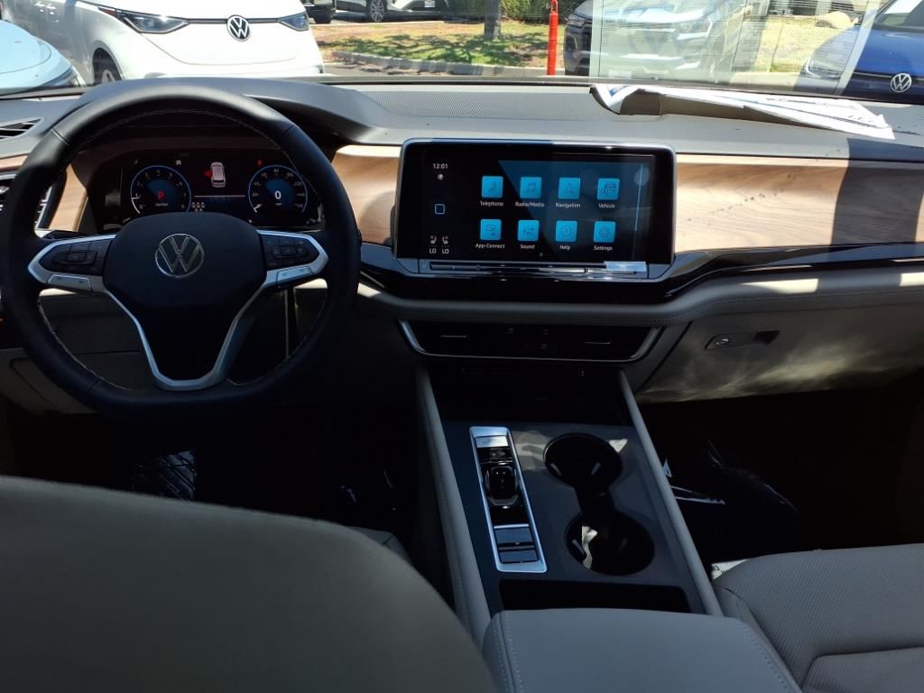 2025 Volkswagen Atlas SE photo 18