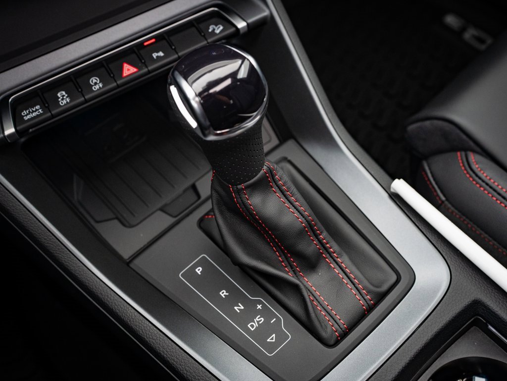 2025 Audi Q3 45 TFSI S line Premium Plus photo 28