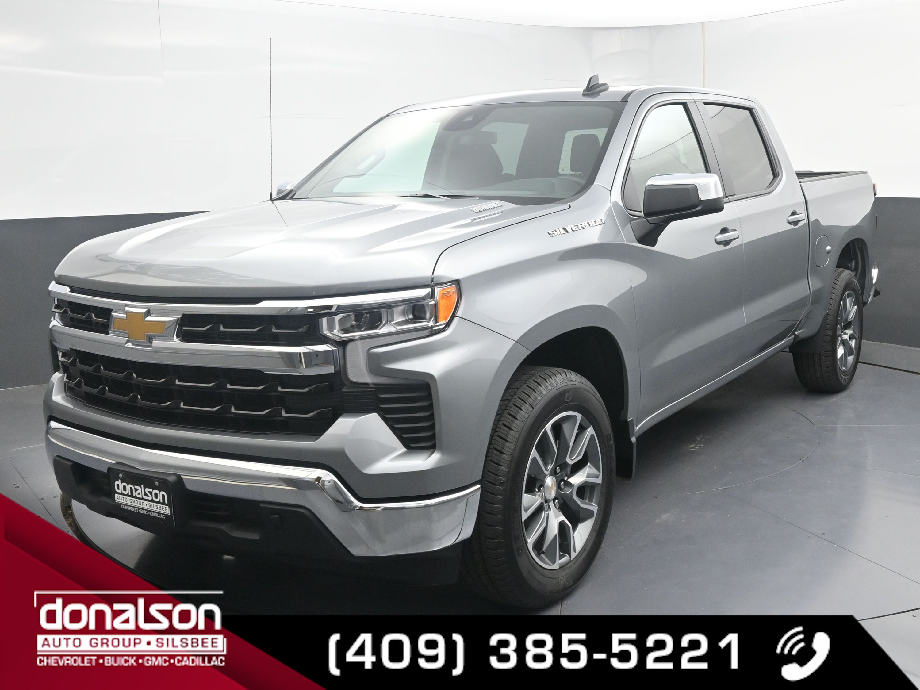 2026 Chevrolet Silverado LT photo 4