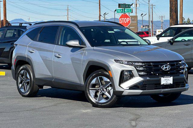 2026 Hyundai Tucson Hybrid SEL photo 2