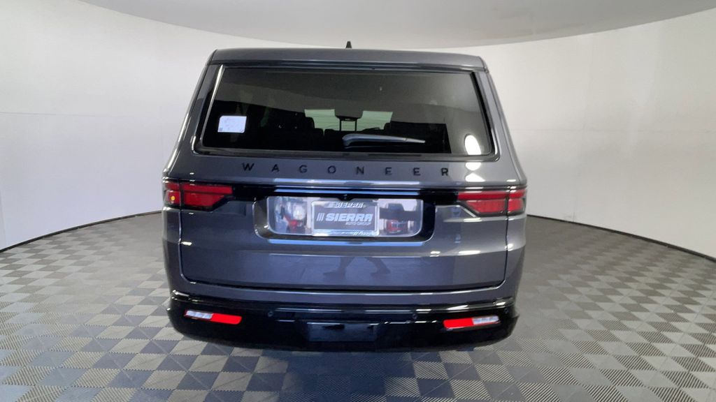 2025 Jeep Wagoneer Series II Carbide photo 3