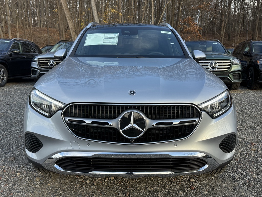 2026 Mercedes Benz GLC 300 4MATIC photo 2