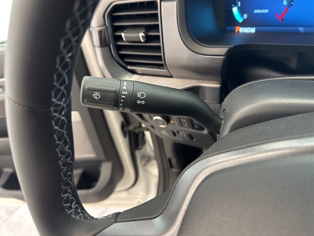 2025 Ford F-150 Lariat photo 14