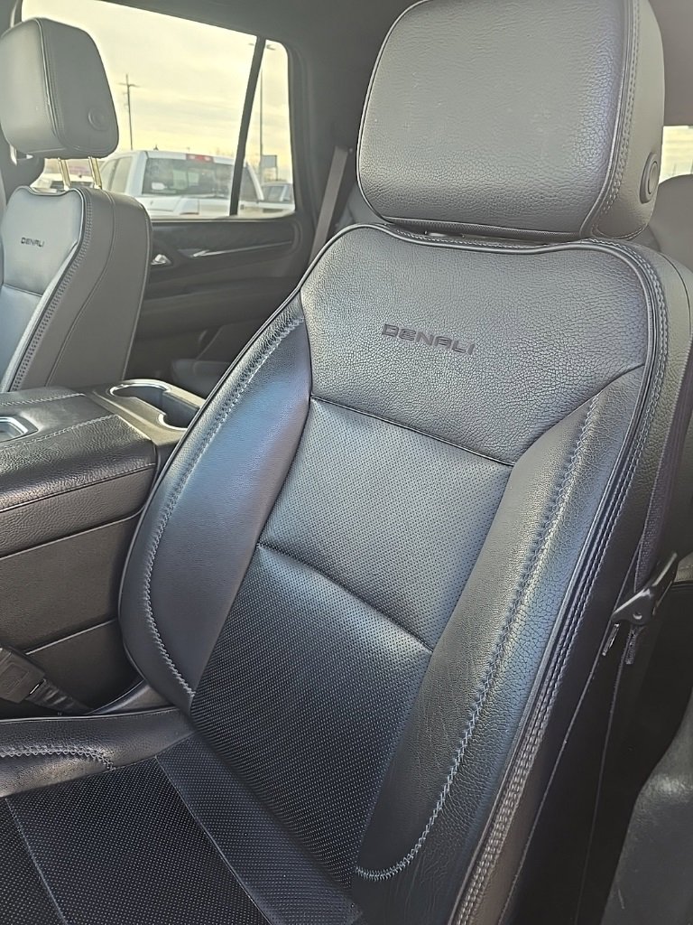 2022 GMC Yukon Denali's photo