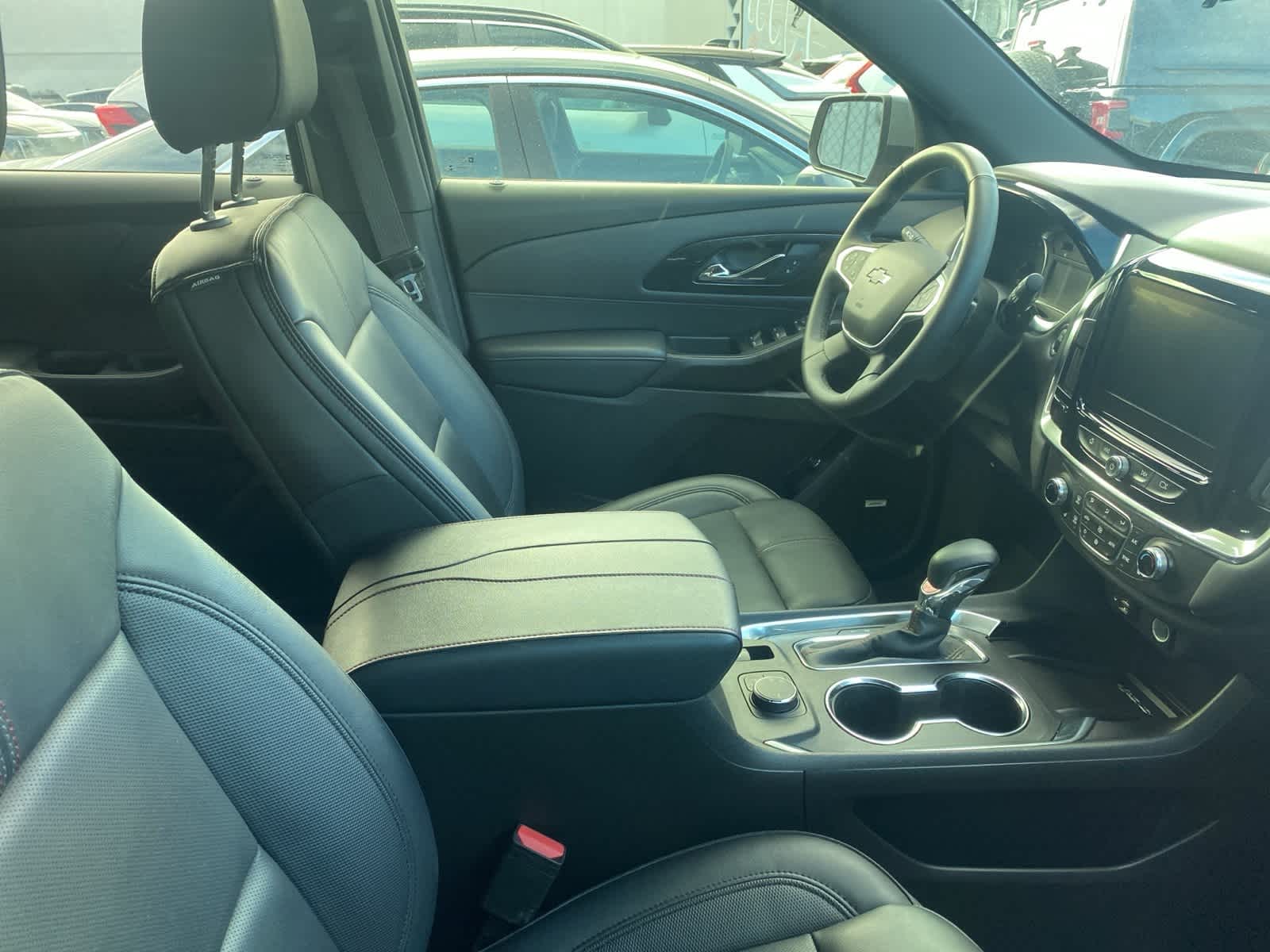 2023 Chevrolet Traverse RS photo 3