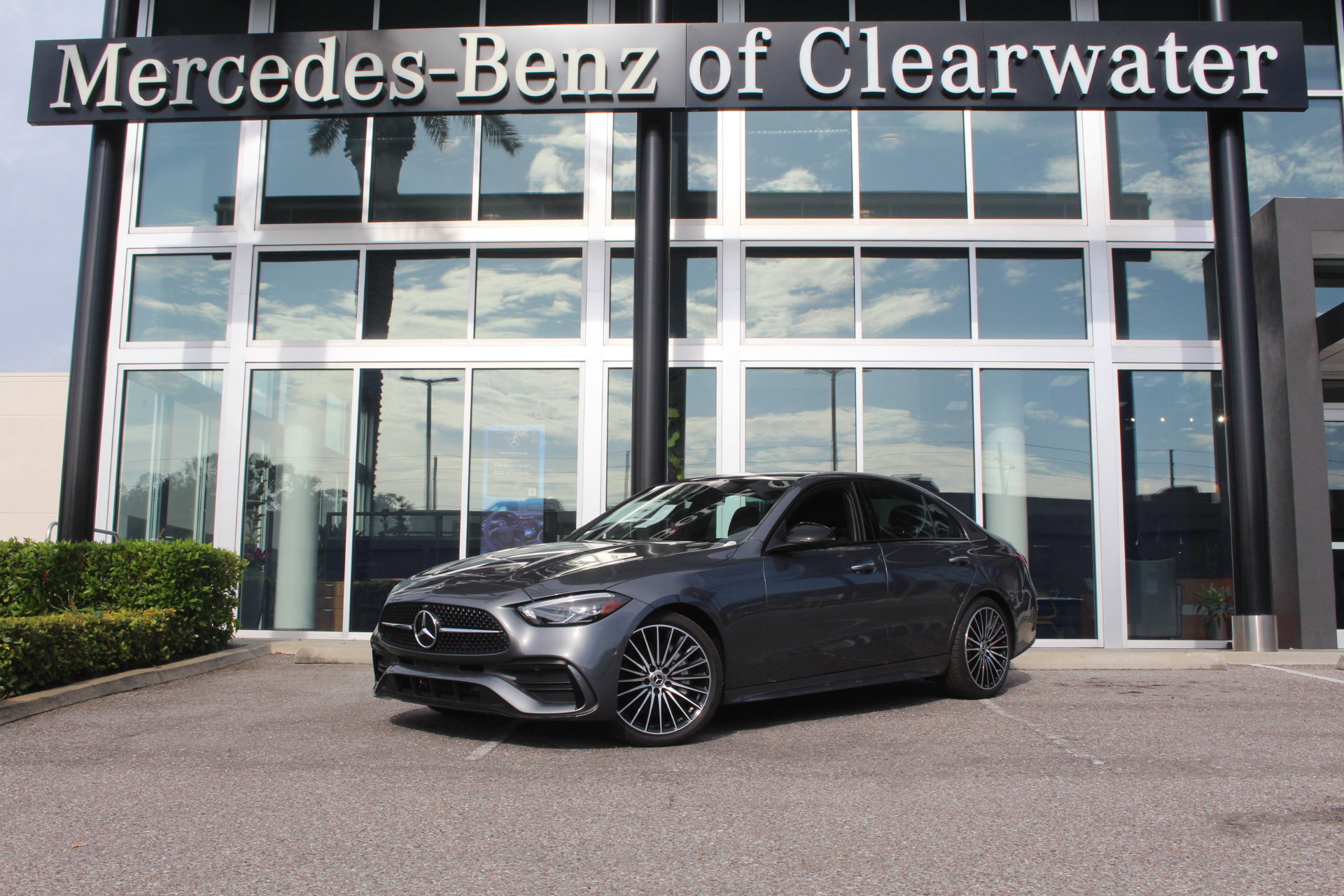 2025 Mercedes-Benz C-Class Sedan C 300's photo