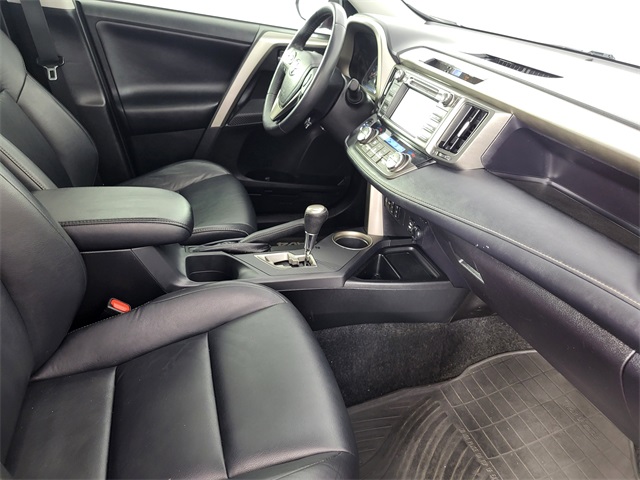 2014 Toyota RAV4 Limited photo 25