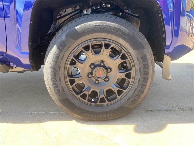 2025 Toyota Tacoma SR5 4x4 Double Cab photo 8