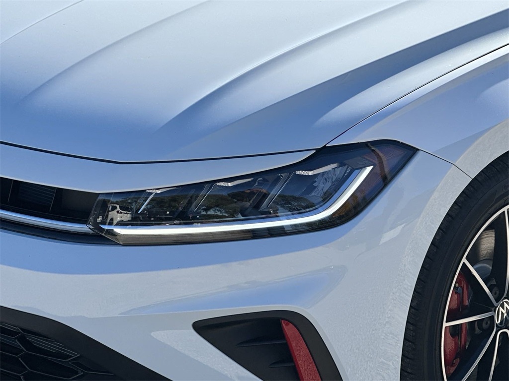 2025 Volkswagen Jetta GLI 2.0T Autobahn photo 9