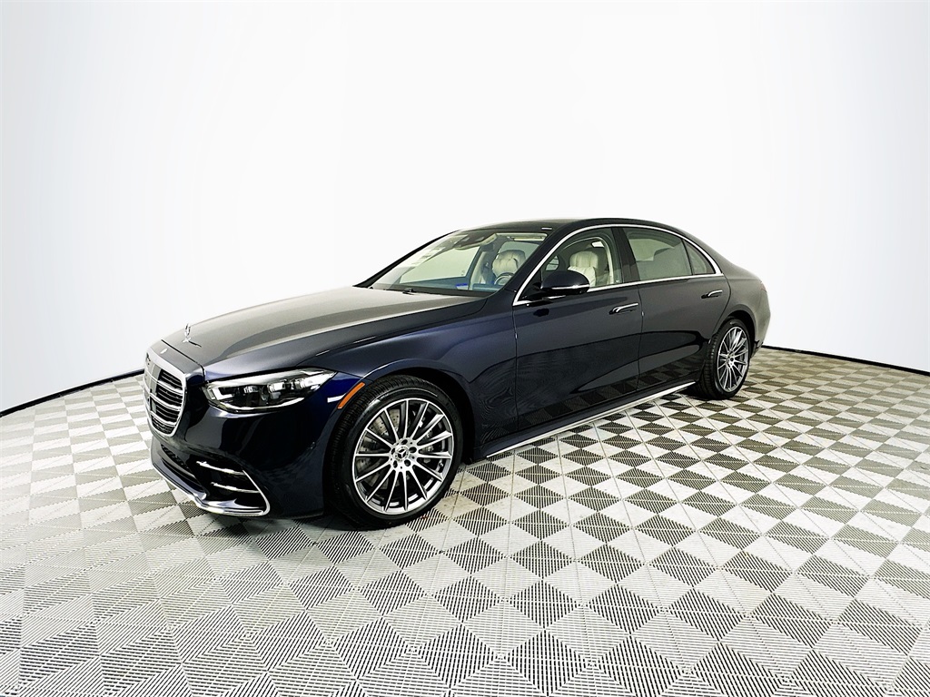 2026 Mercedes Benz S 500 4MATIC photo 3