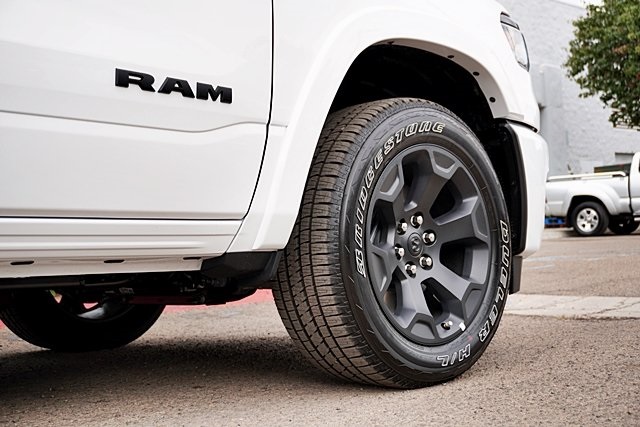 New 2026 Bright White Clear-Coat Exterior Paint RAM Big Horn/Lone Star image 9