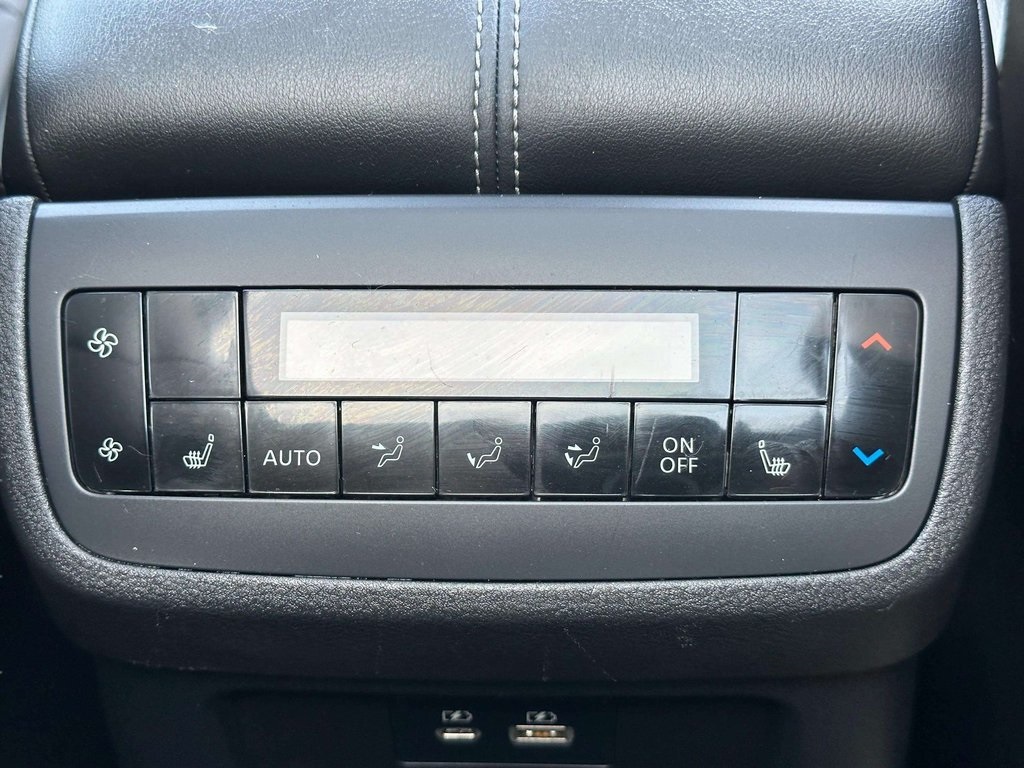 2024 Nissan Pathfinder SL photo 26