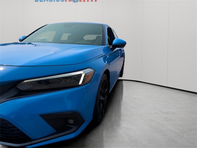2022 Honda Civic Sport Touring photo 2
