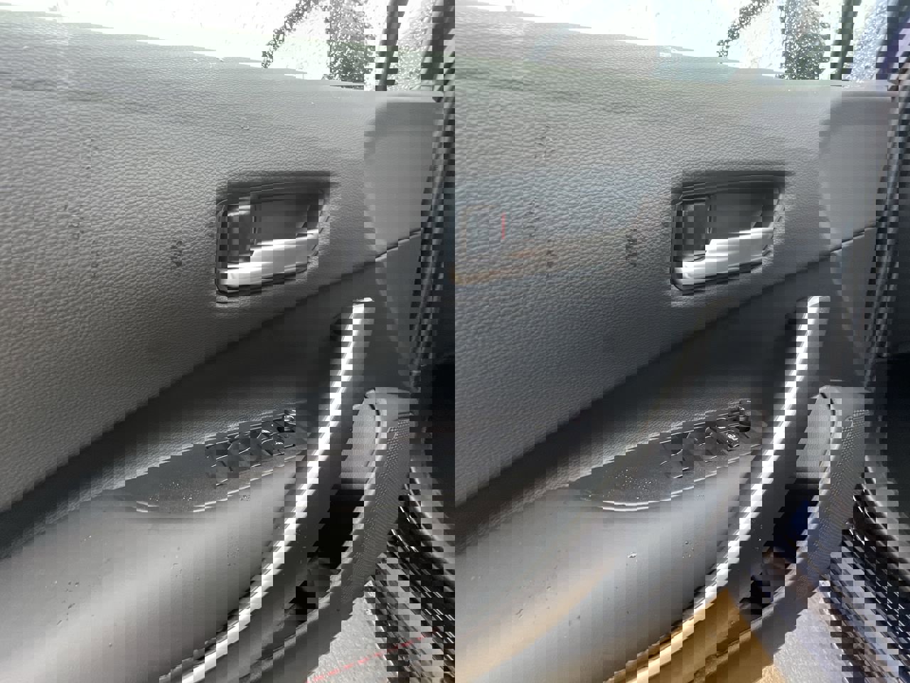 2025 Toyota Corolla SE photo 12