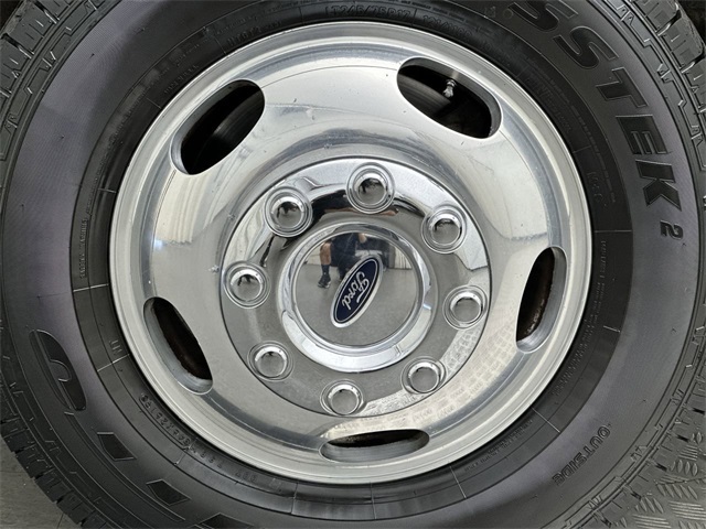 2007 Ford F-350 photo 2