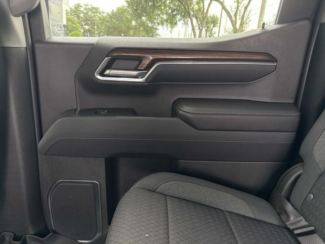 2023 Chevrolet Silverado 1500 RST photo 15