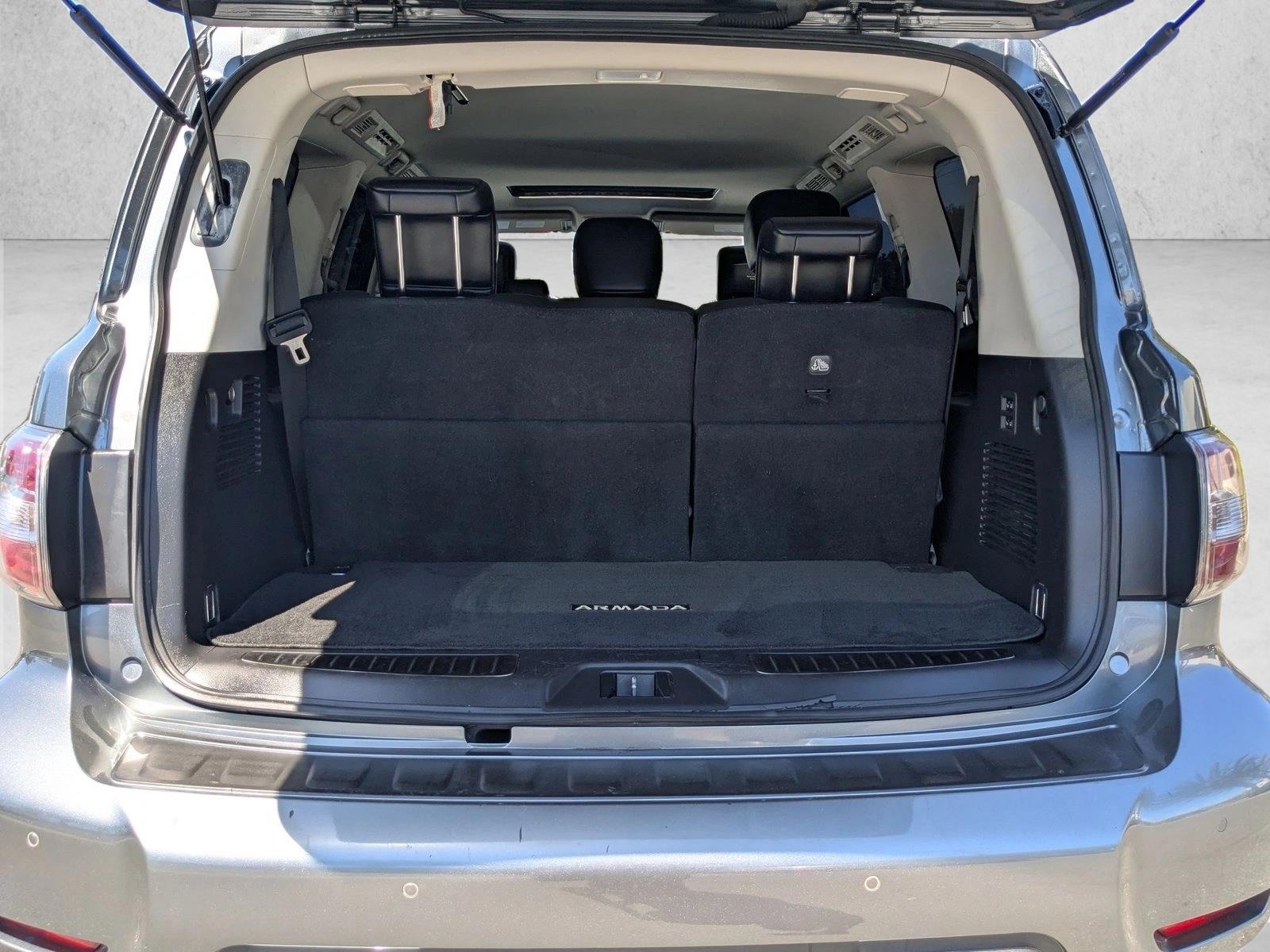 2019 Nissan Armada Platinum photo 6