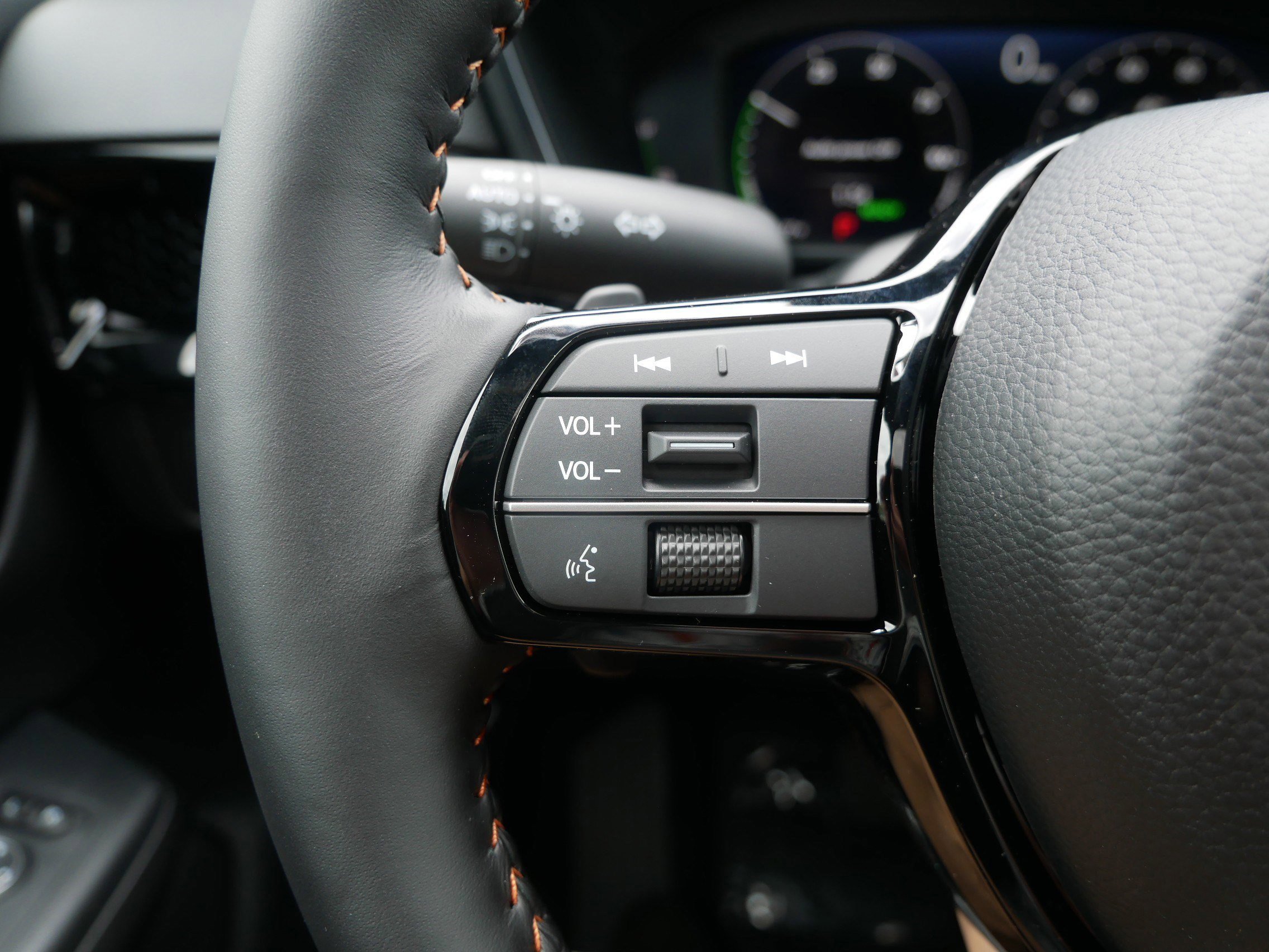 2026 Honda CR-V Hybrid Sport Touring photo 17