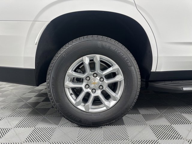2025 Chevrolet Tahoe LS photo 7