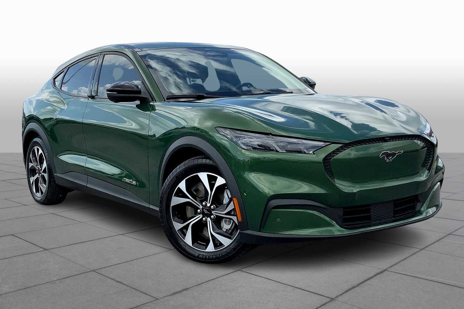 2024 Ford Mustang Mach-E Select photo 2