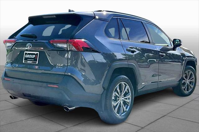 2025 Toyota RAV4 Hybrid XLE Premium photo 12