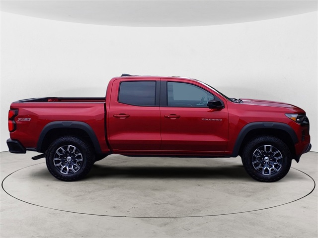 2024 Chevrolet Colorado Z71 photo 6