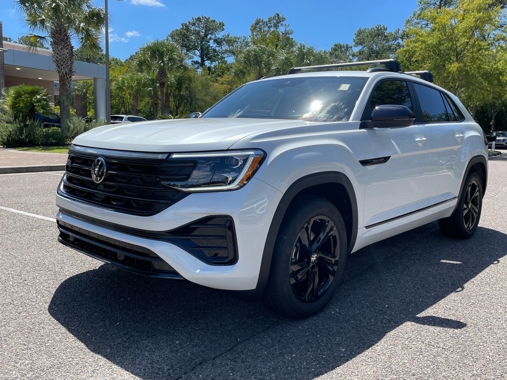 2025 Volkswagen Atlas Cross Sport SEL R-Line photo 23